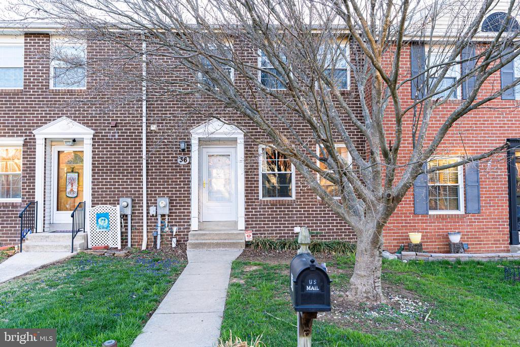 36 Perryfalls Pl