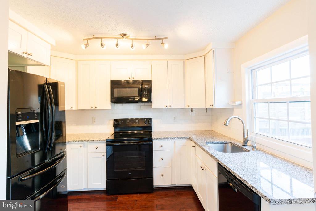 36 Perryfalls Pl