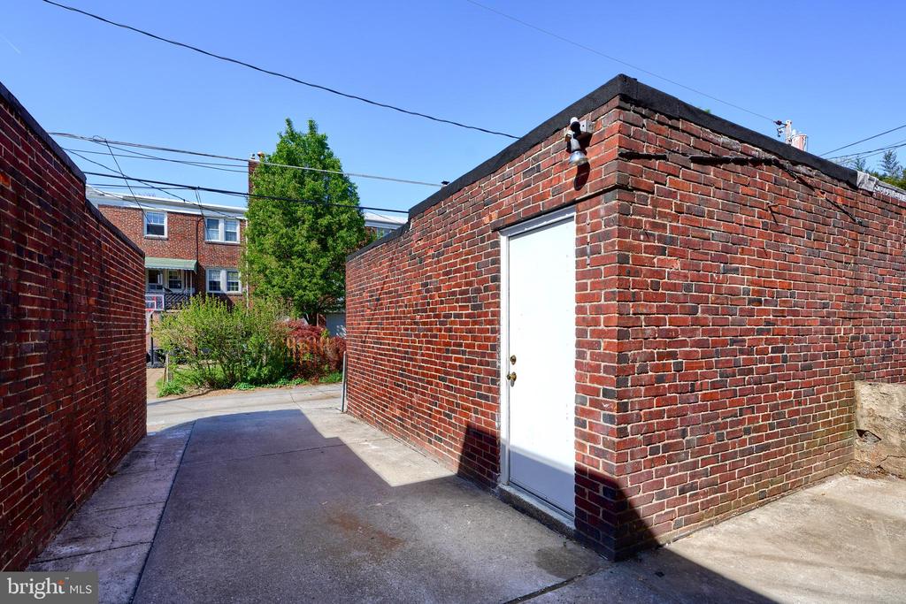 428 Overbrook Rd