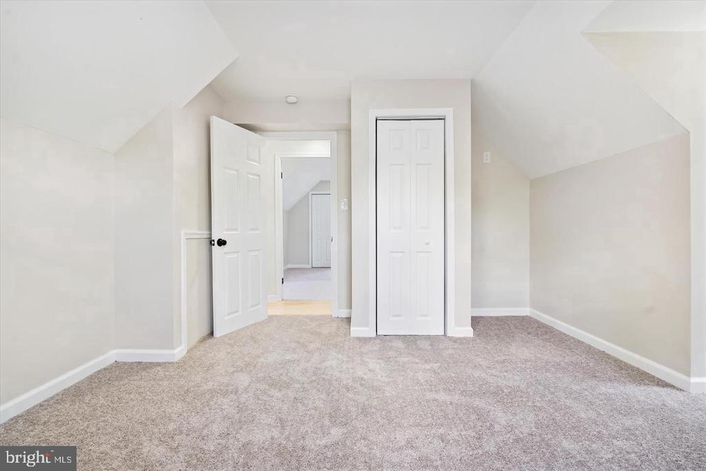 825 MILFORD MILL RD