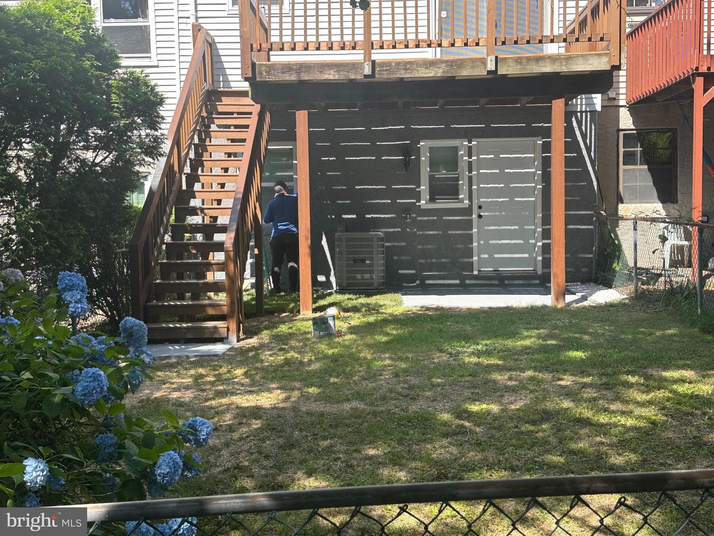 5 Broadleaf Ct