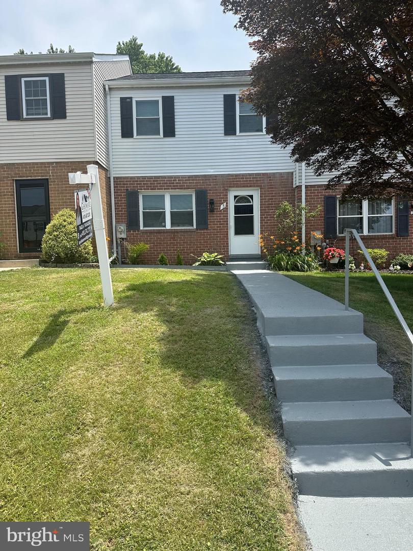 5 Broadleaf Ct