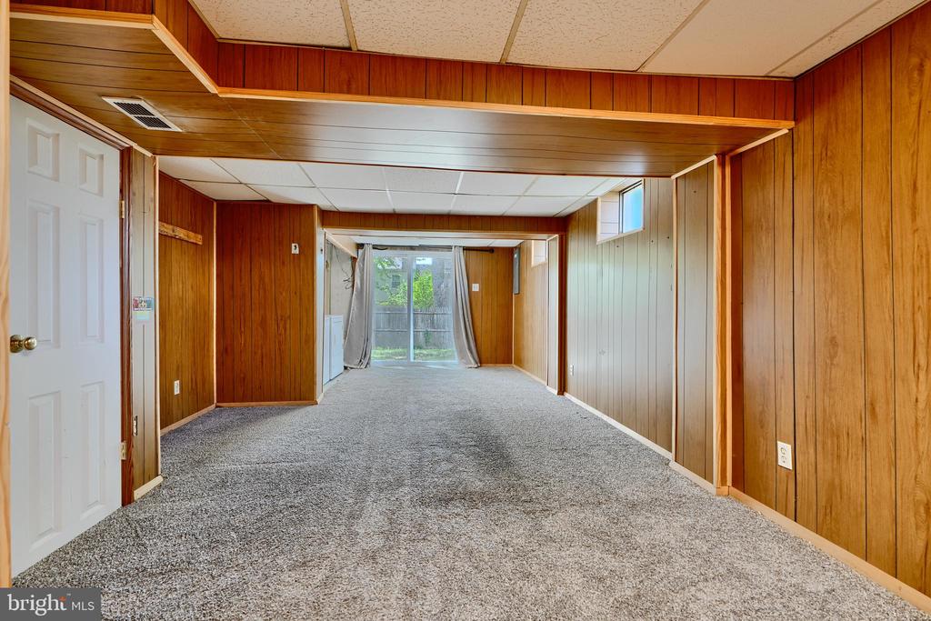 19 Melken Ct #5j