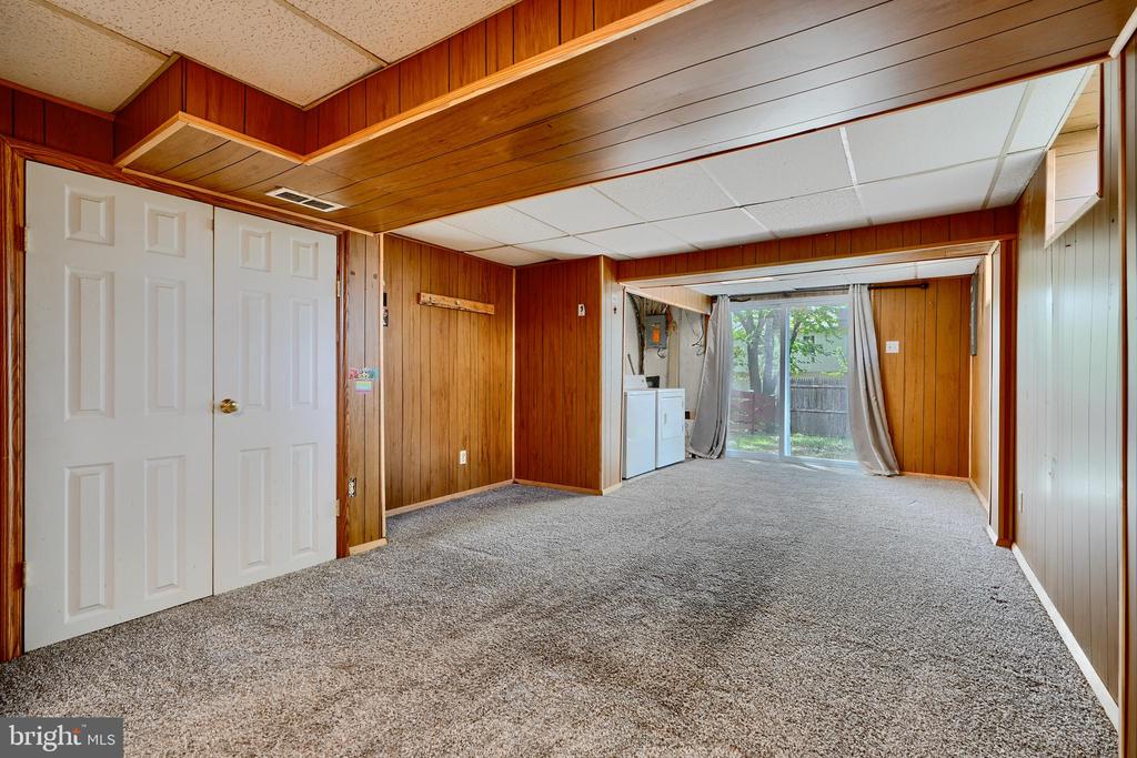 19 Melken Ct #5j