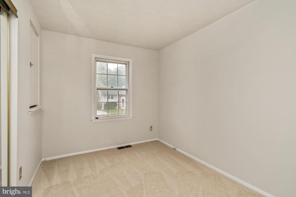 8809 DEARBORN DRIVE