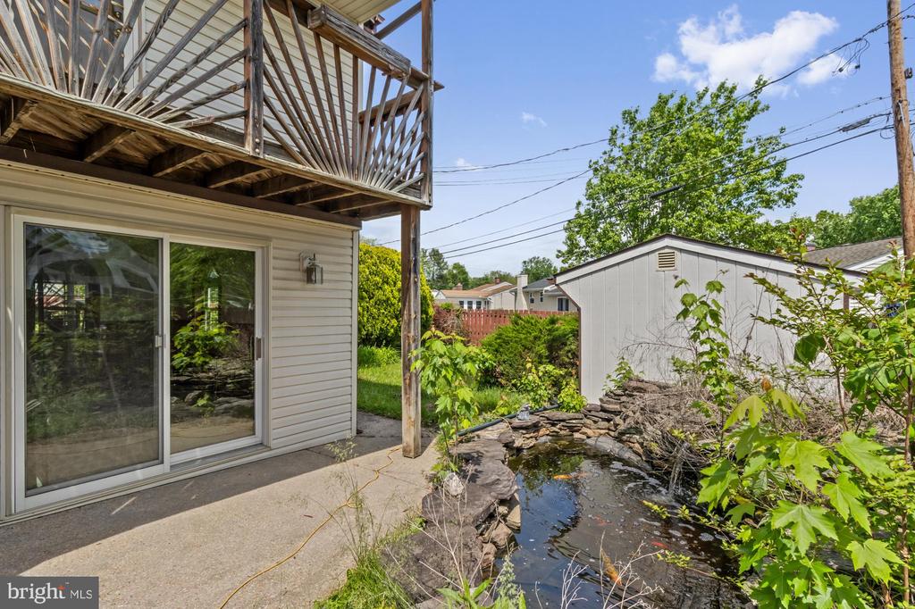8809 DEARBORN DRIVE