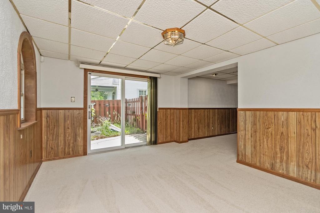 8809 DEARBORN DRIVE