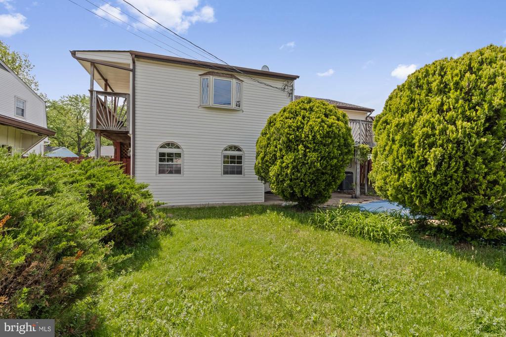 8809 DEARBORN DRIVE