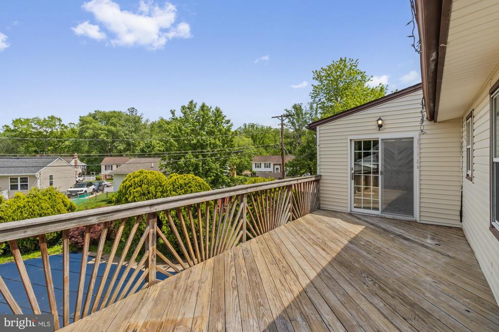 8809 DEARBORN DRIVE