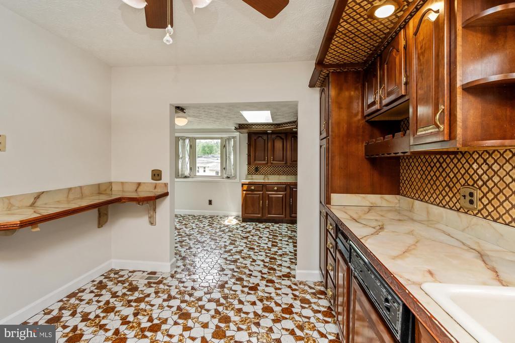 8809 DEARBORN DRIVE