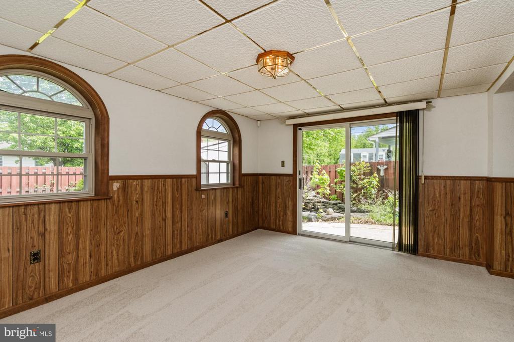 8809 DEARBORN DRIVE