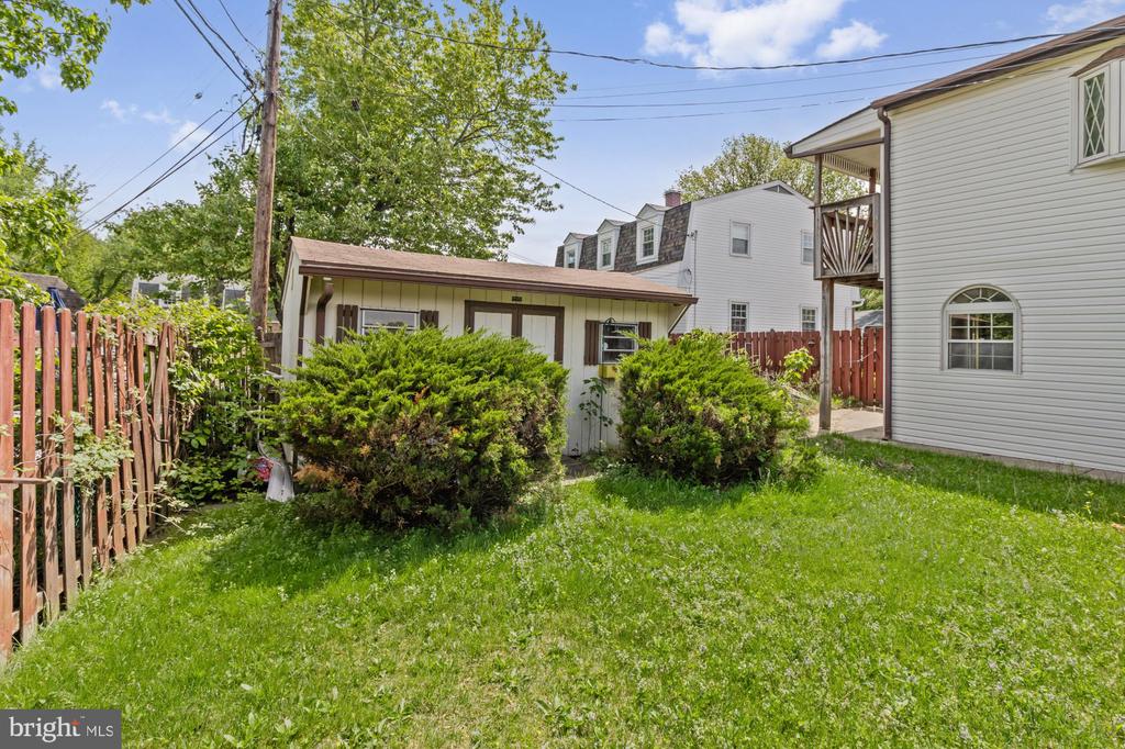 8809 DEARBORN DRIVE