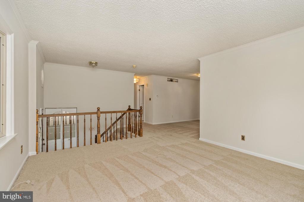 8809 DEARBORN DRIVE