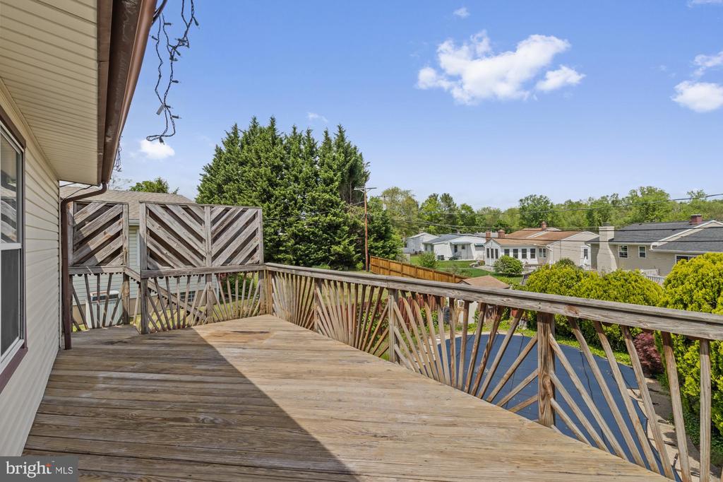 8809 DEARBORN DRIVE