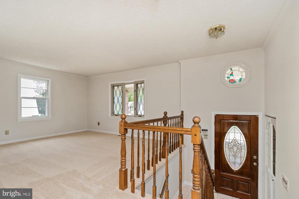 8809 DEARBORN DRIVE