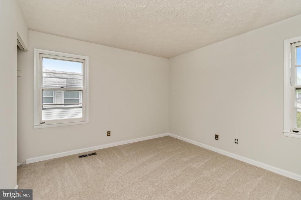 8809 DEARBORN DRIVE
