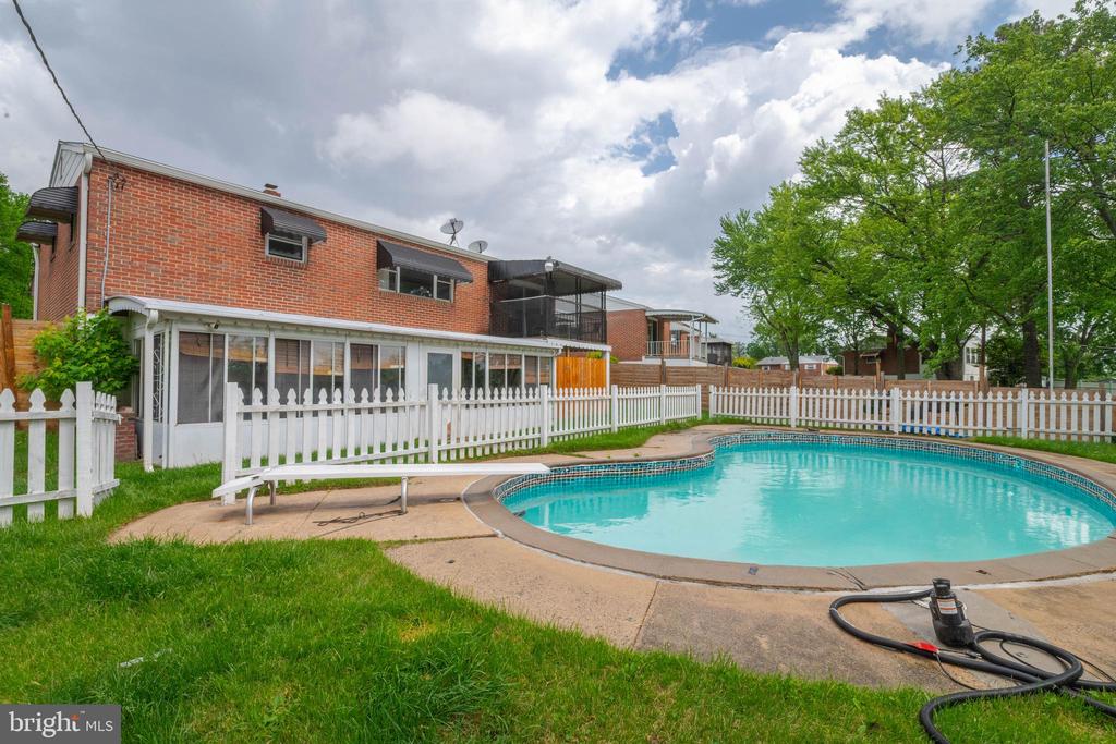 5513 DAYBREAK TERRACE