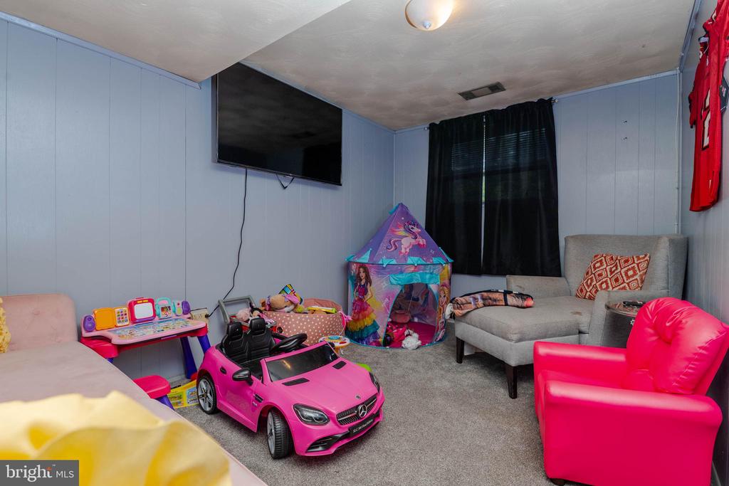 5513 DAYBREAK TERRACE
