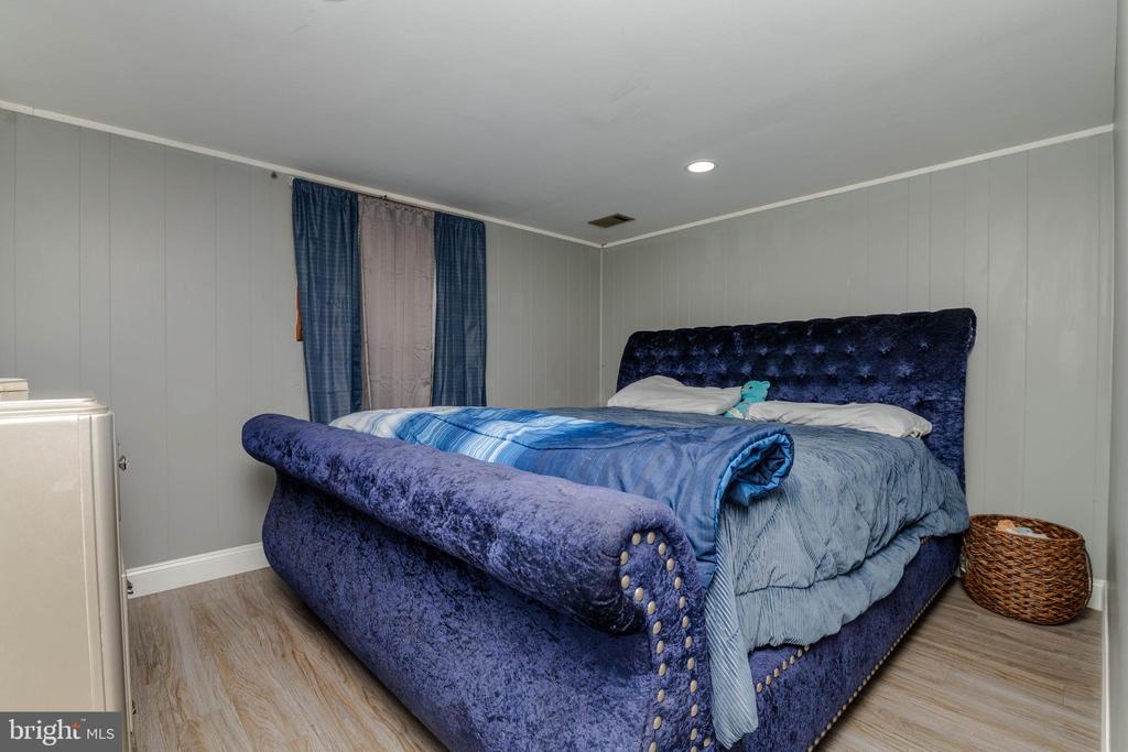 5513 DAYBREAK TERRACE