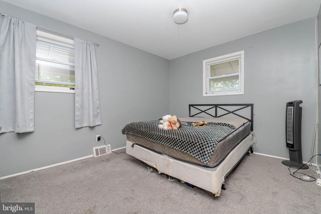 5513 DAYBREAK TERRACE