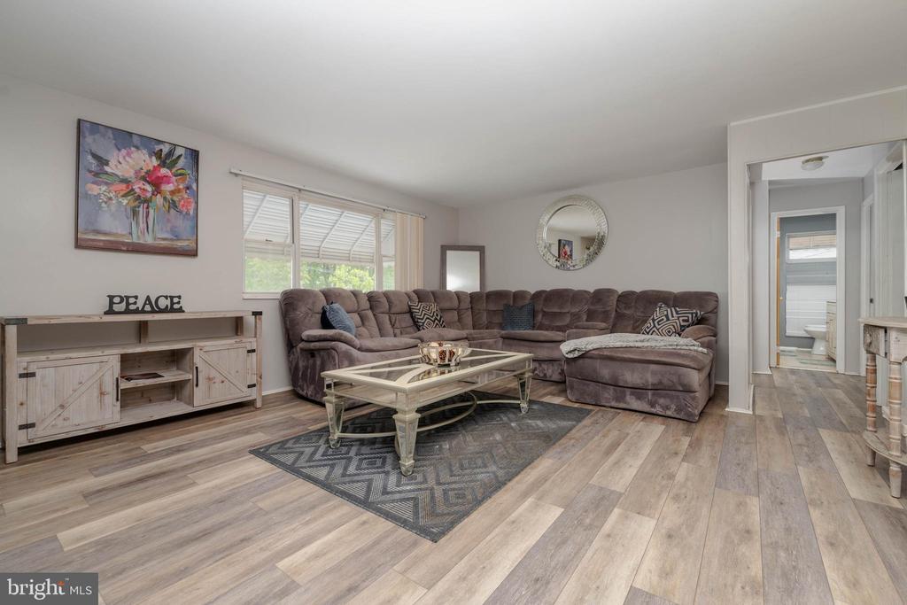 5513 DAYBREAK TERRACE