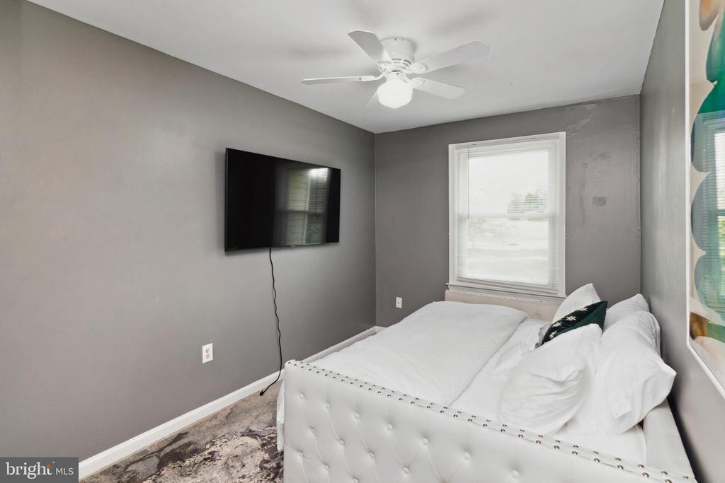 10 BANTRY COURT