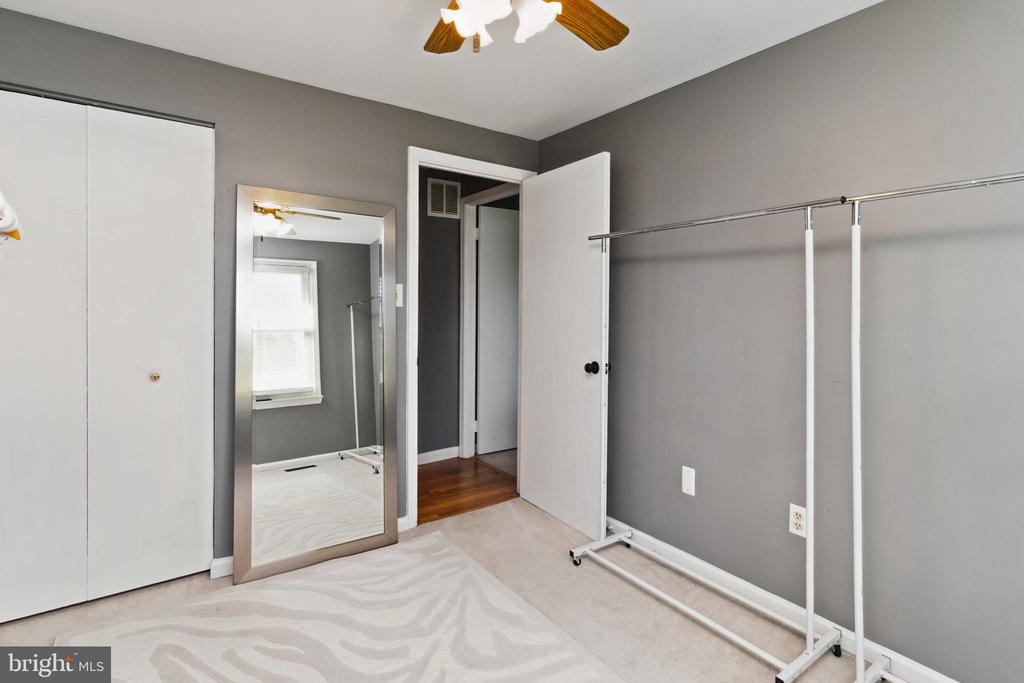 10 BANTRY COURT