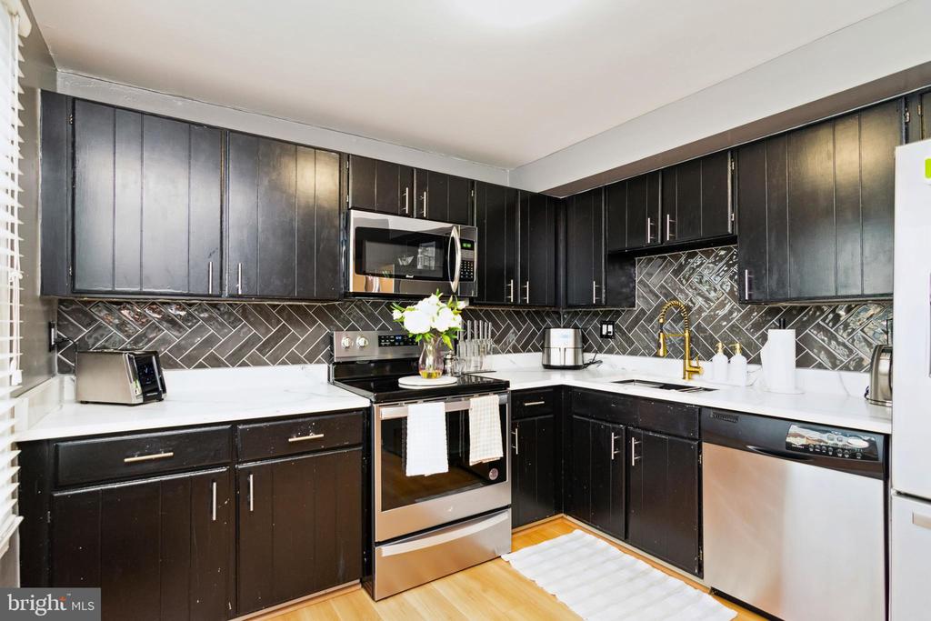 10 BANTRY COURT