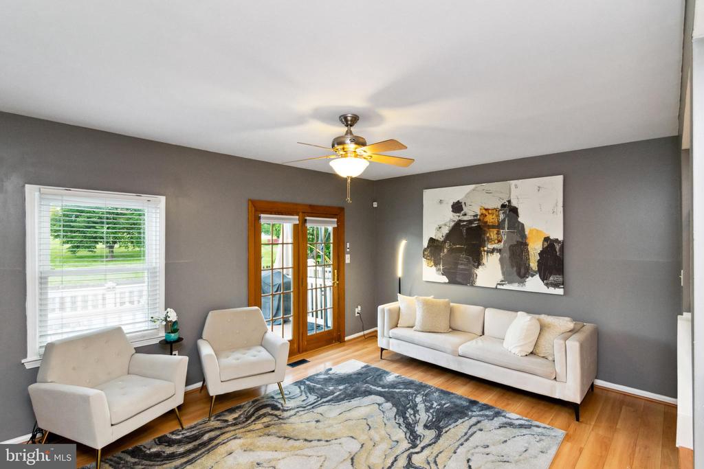 10 BANTRY COURT