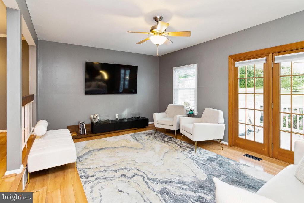10 BANTRY COURT