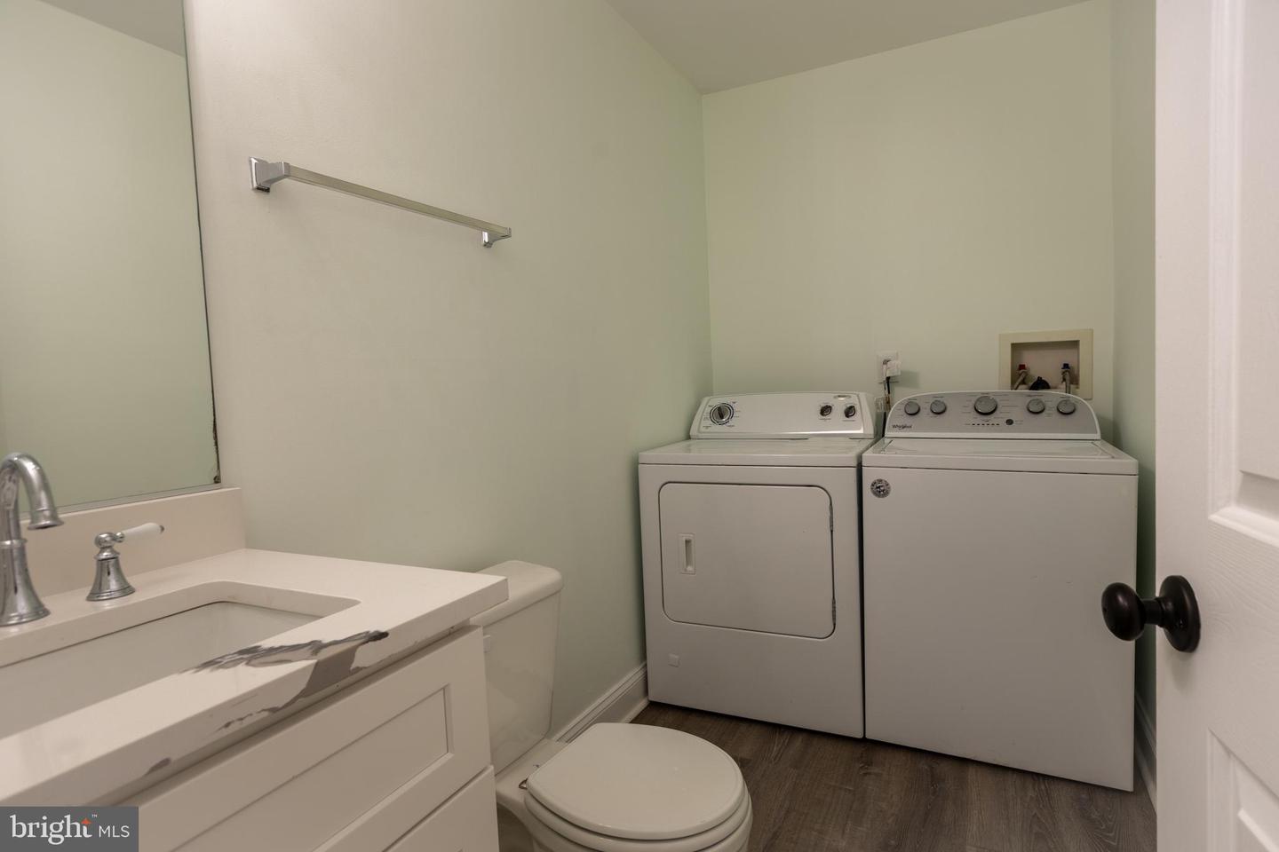 11904 White Heather Rd