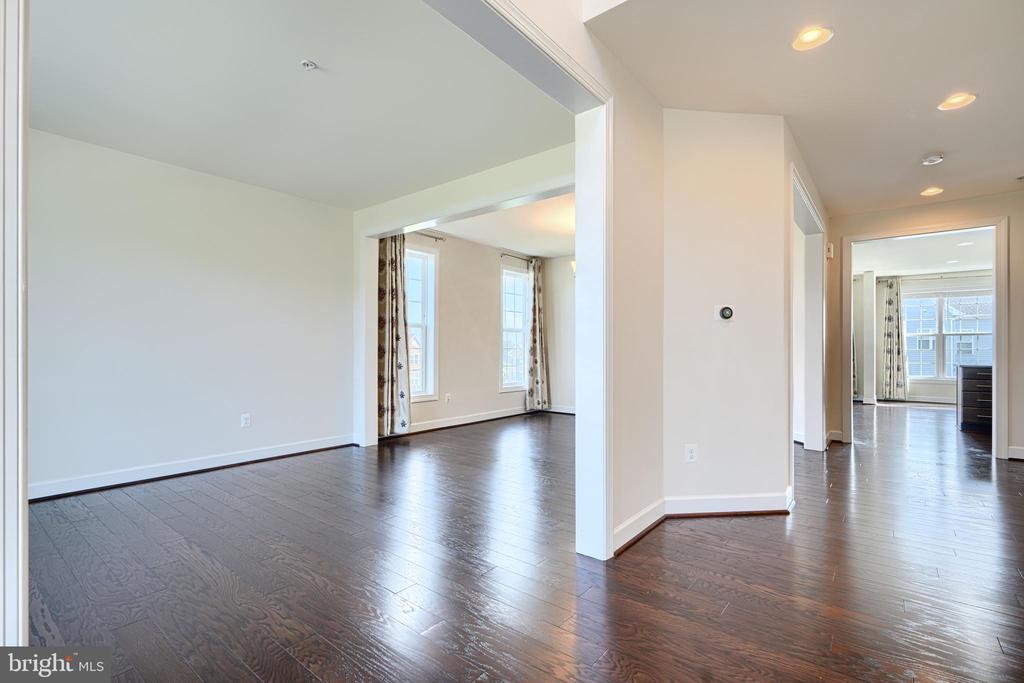 10819 WHITE TRILLIUM ROAD