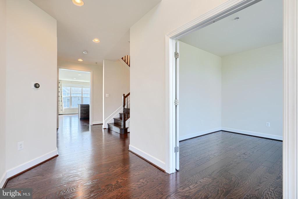 10819 WHITE TRILLIUM ROAD