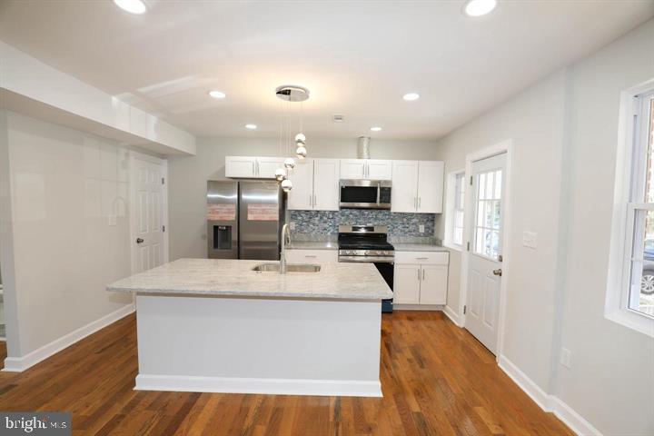 113 NUNNERY LN