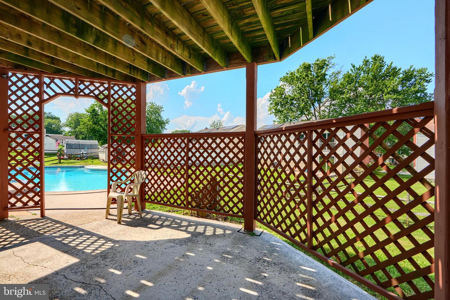 16 Ayr Ct