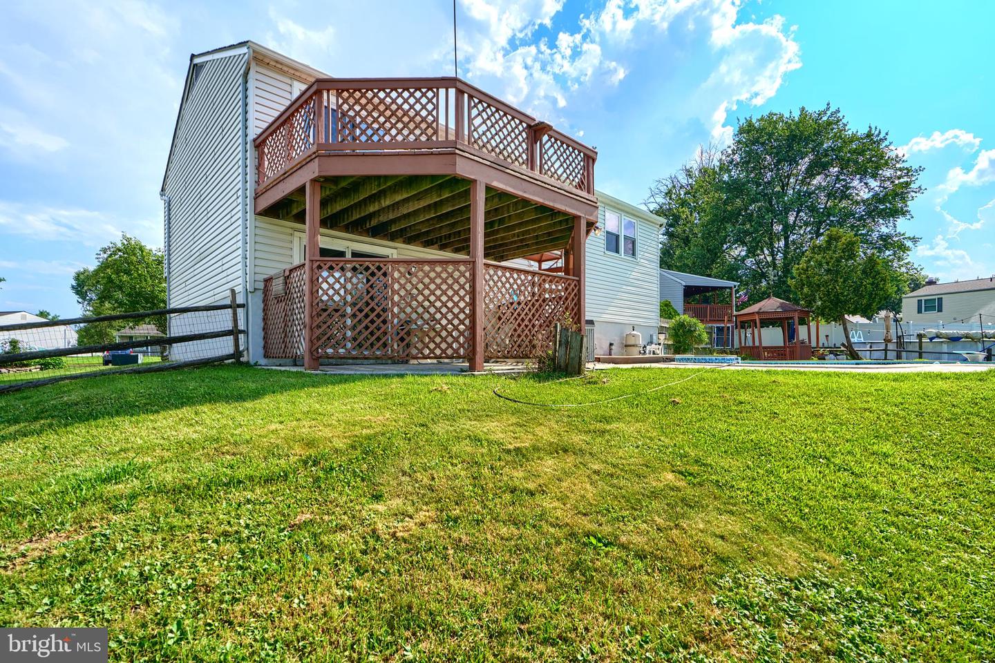 16 Ayr Ct