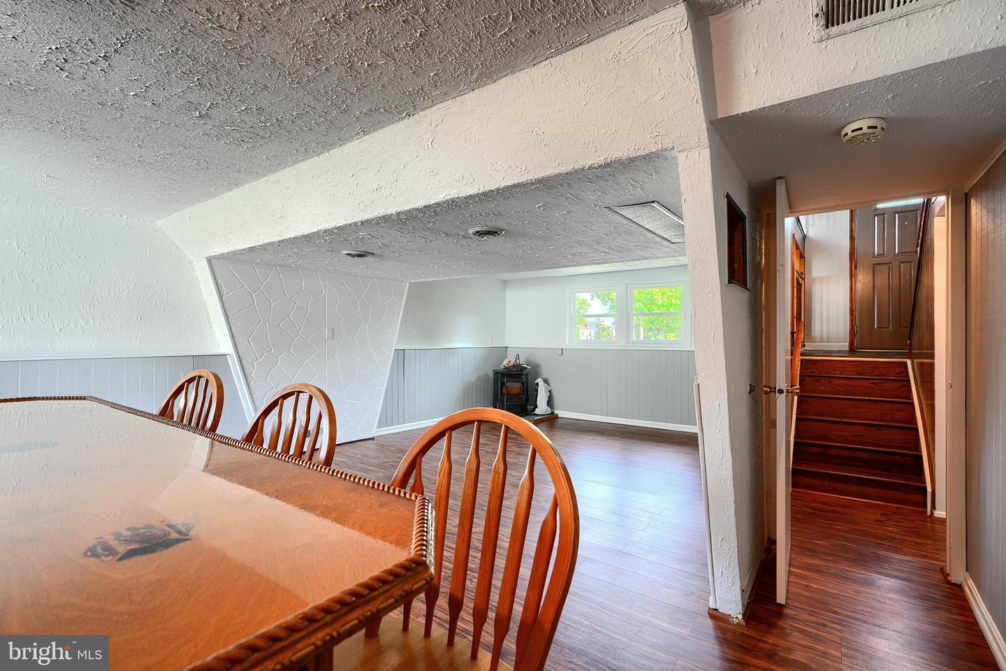 16 Ayr Ct