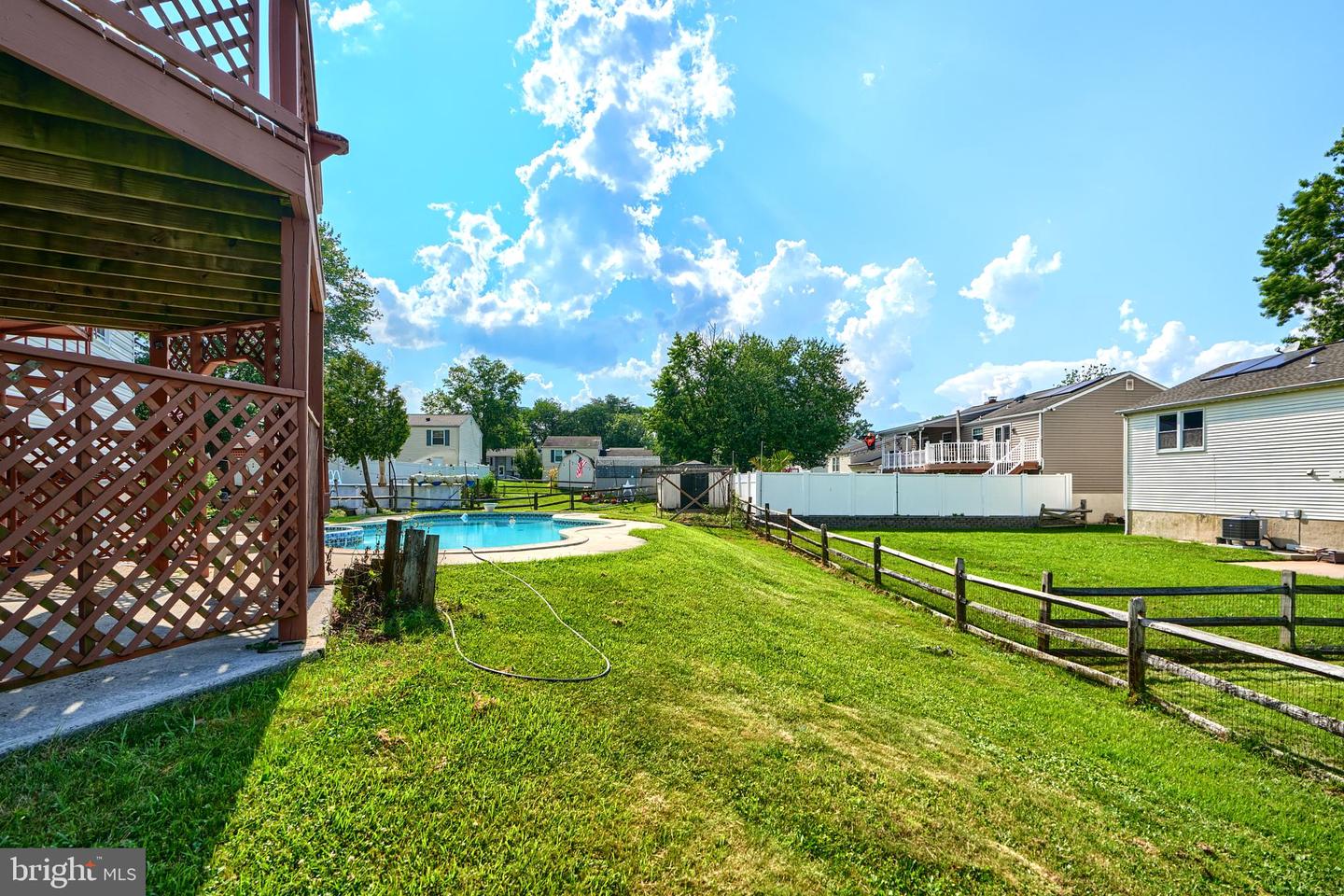 16 Ayr Ct