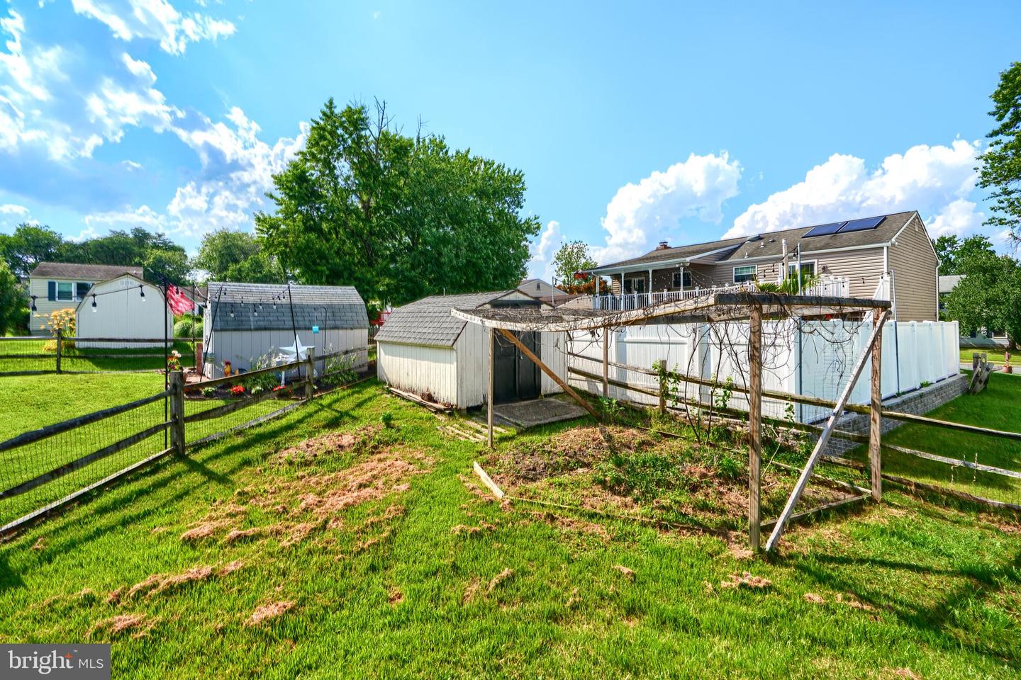 16 Ayr Ct