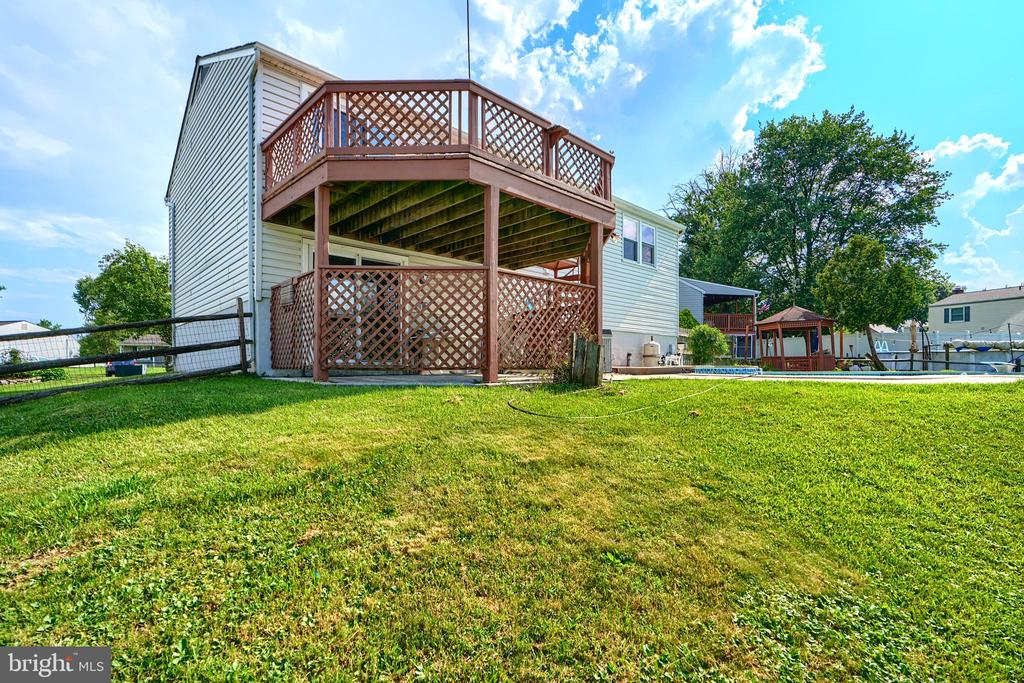 16 Ayr Ct