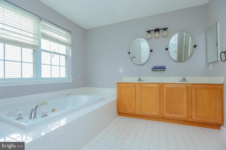 34 BROADBRIDGE RD