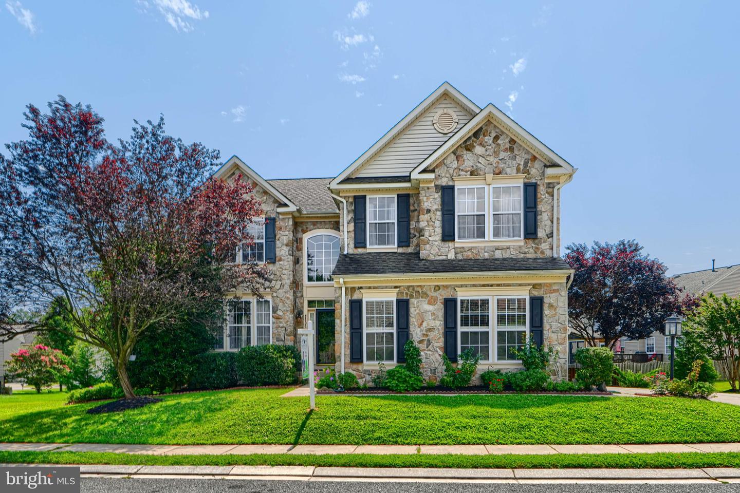 5101 Crest Haven Way