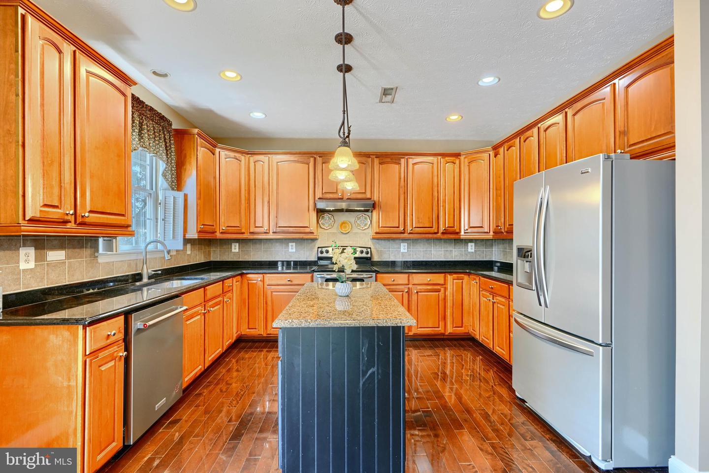 5101 Crest Haven Way