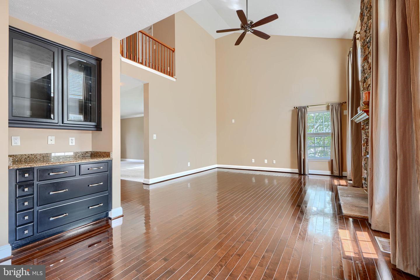 5101 Crest Haven Way