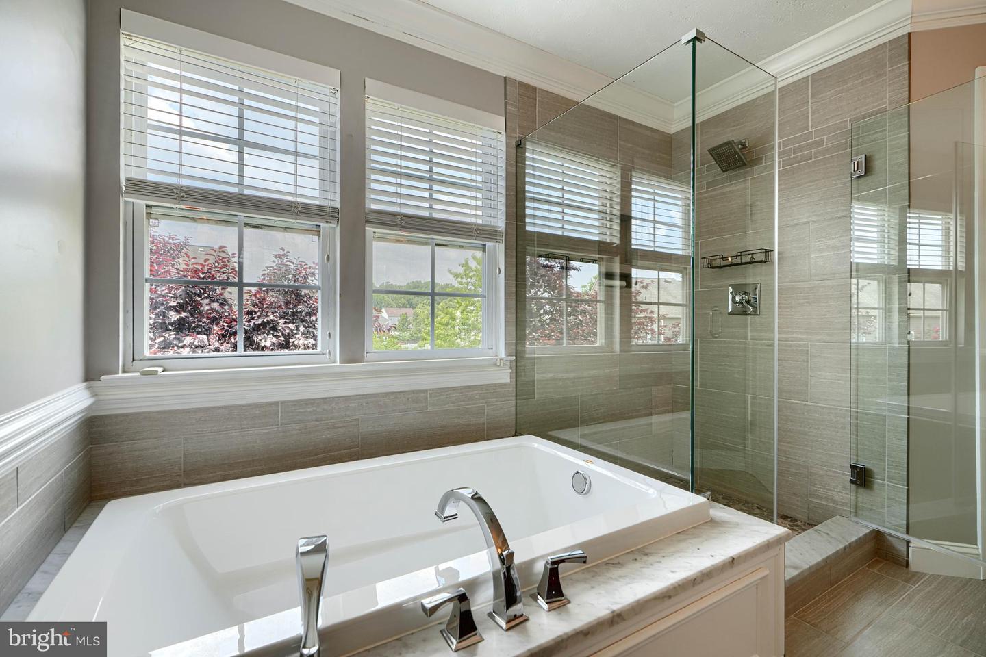 5101 Crest Haven Way
