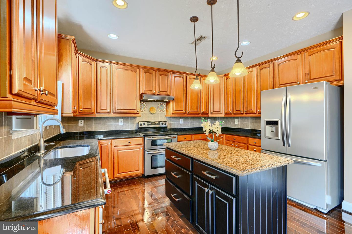 5101 Crest Haven Way
