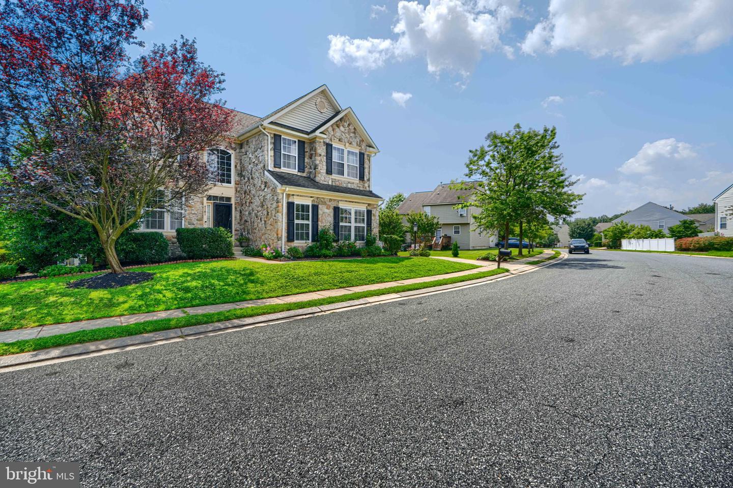 5101 Crest Haven Way