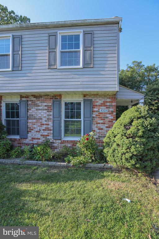 4328 HALLFIELD MANOR DRIVE