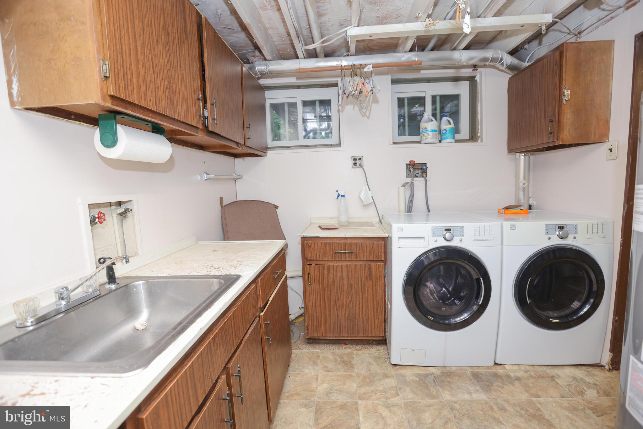 4328 HALLFIELD MANOR DRIVE