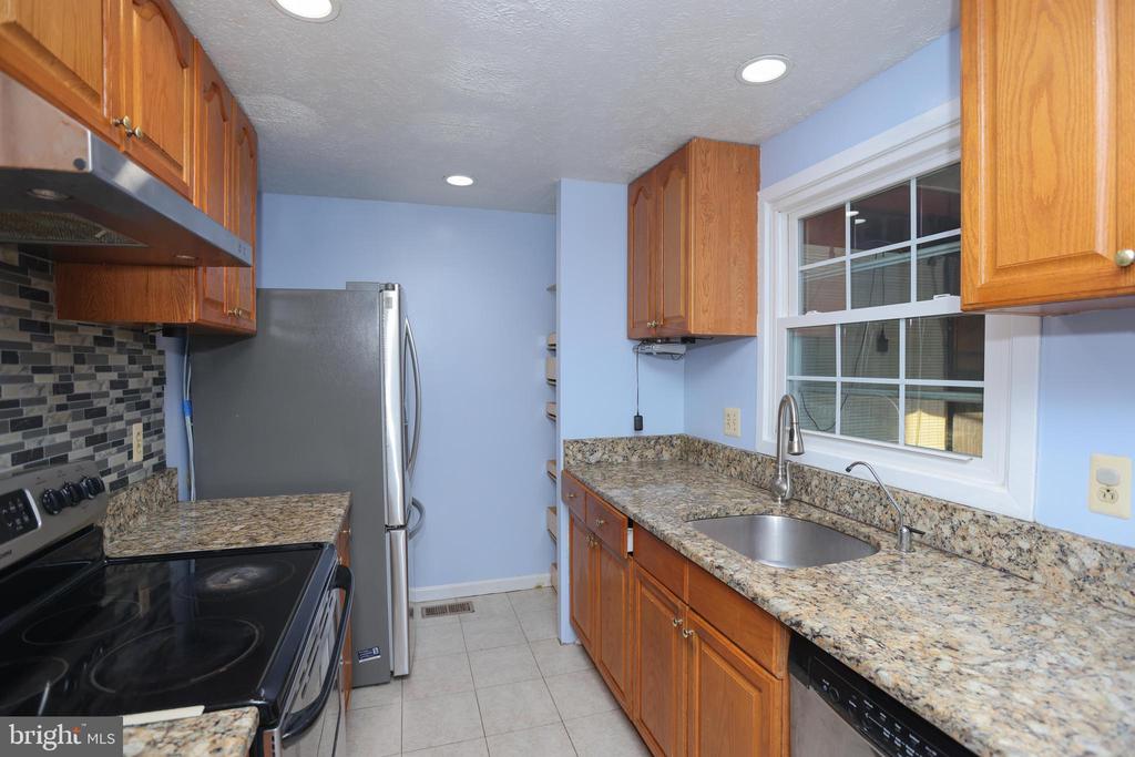 4328 HALLFIELD MANOR DRIVE